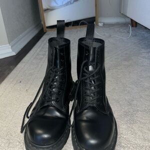 Dr Marten Boots